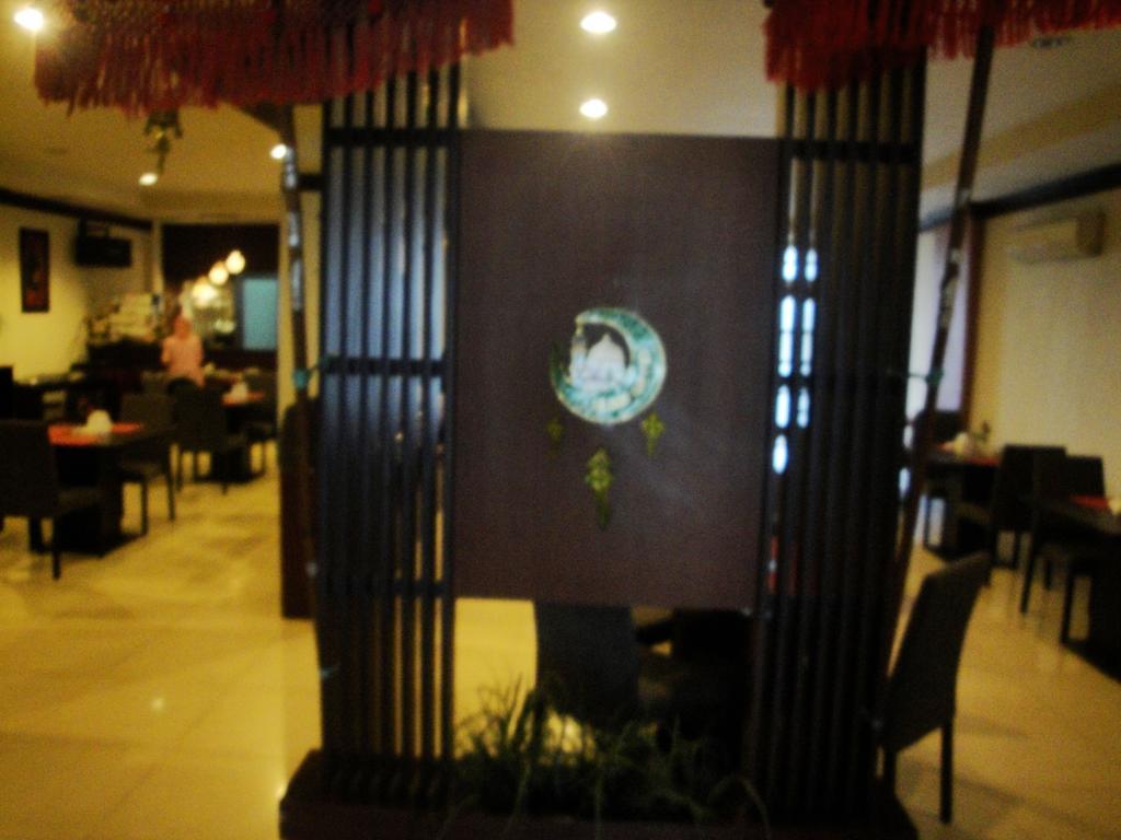 Imperial Hotel Kendari Екстериор снимка