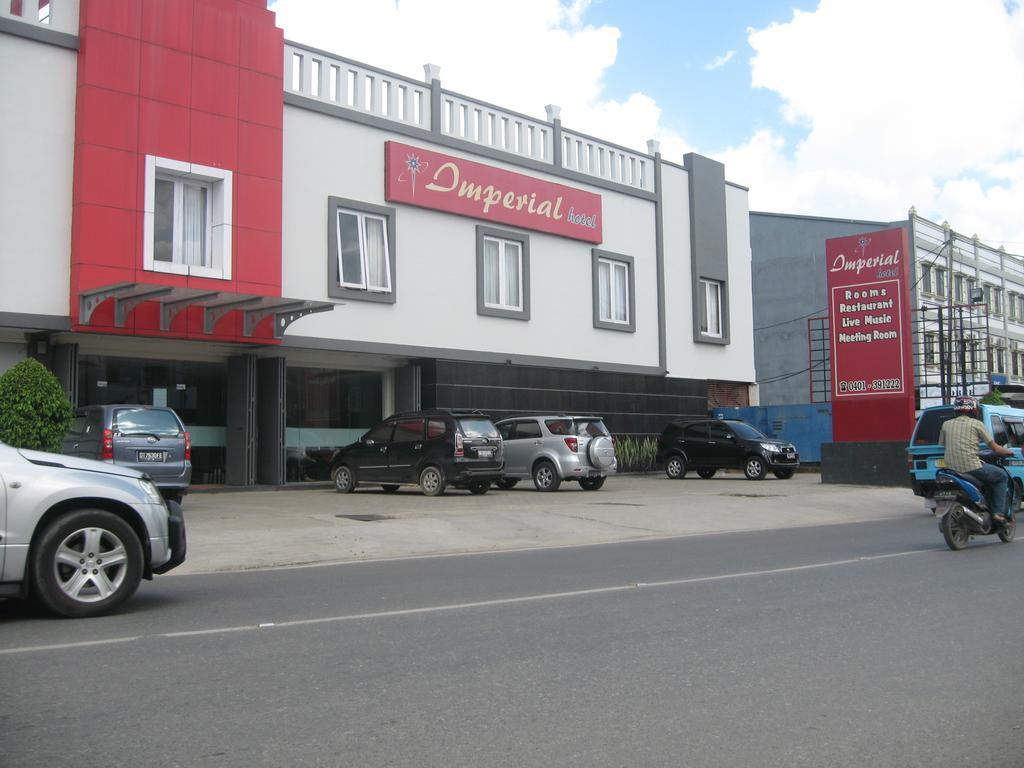 Imperial Hotel Kendari Екстериор снимка
