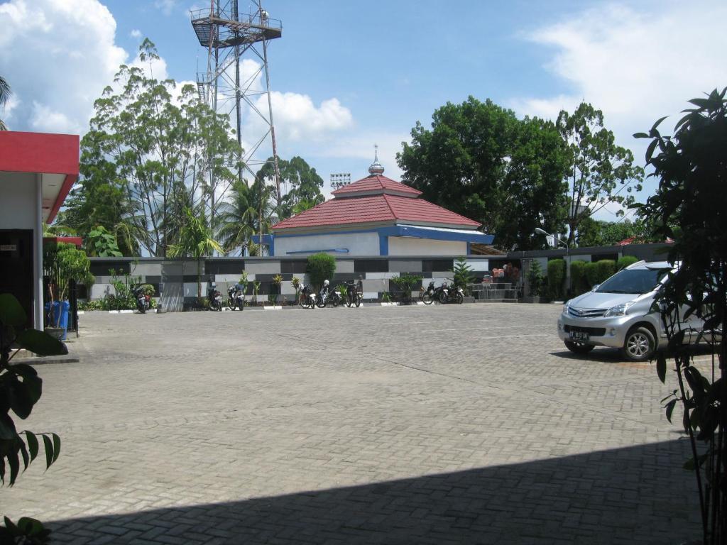 Imperial Hotel Kendari Екстериор снимка
